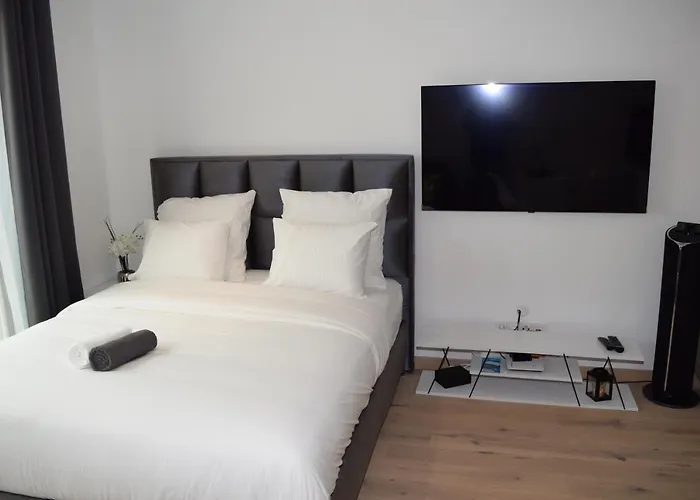 아파트 Lawson's Gold Bell *